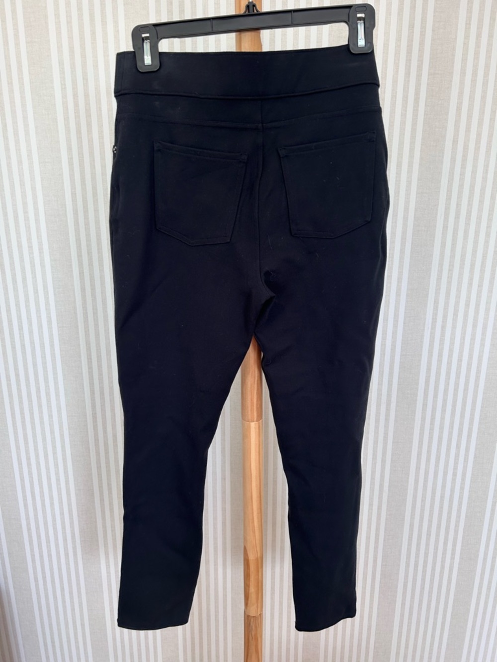 SPANX SPANXsmooth™ PerfectFit Ponte Slim Straight Pant in Black Women’s Medium - Picture 6 of 8